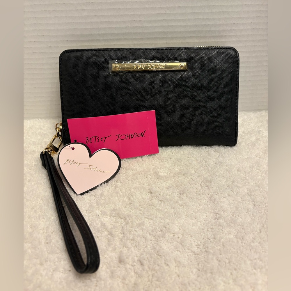 Betsey Johnson Black Zip Around Wristlet Wallet with Gold Accents NWT